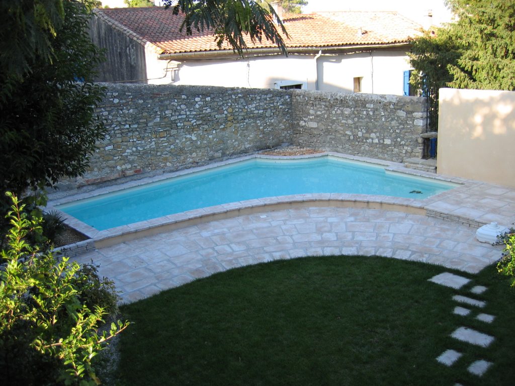 piscine angle arrondie