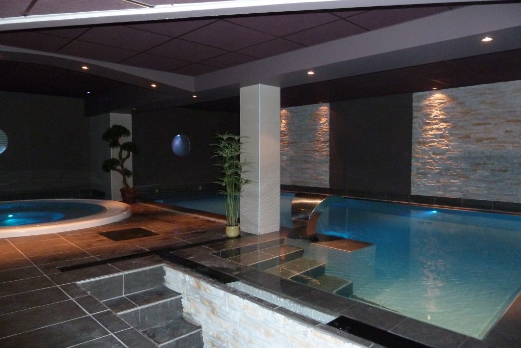 piscine interieure